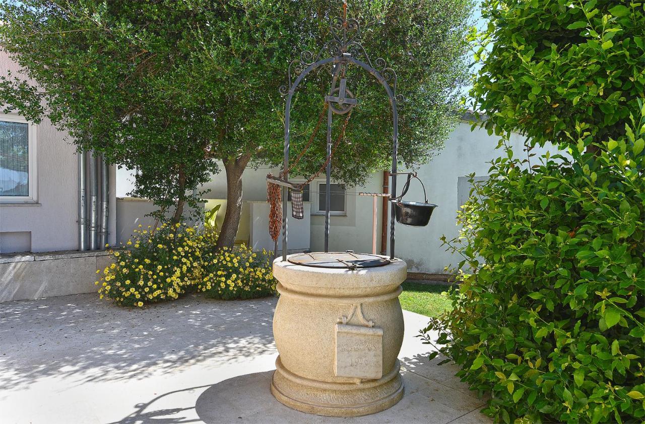 Double Room With Pool 2261 Medulin Exterior photo